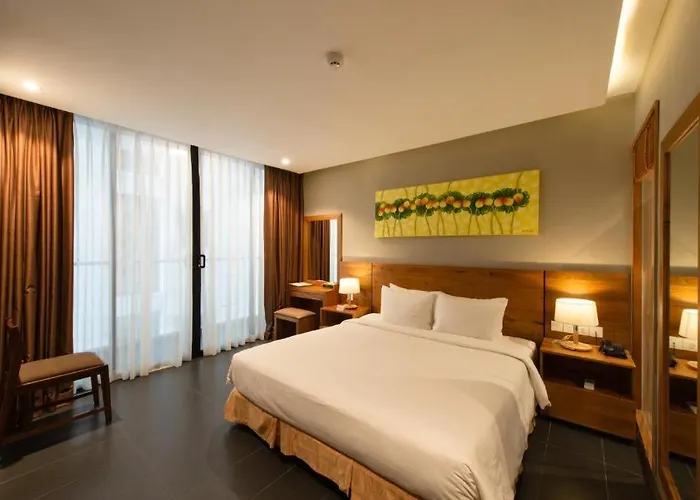 Holi Beach Hotel & Apartments