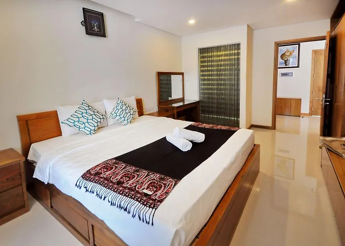 Holi Beach Hotel & Apartments